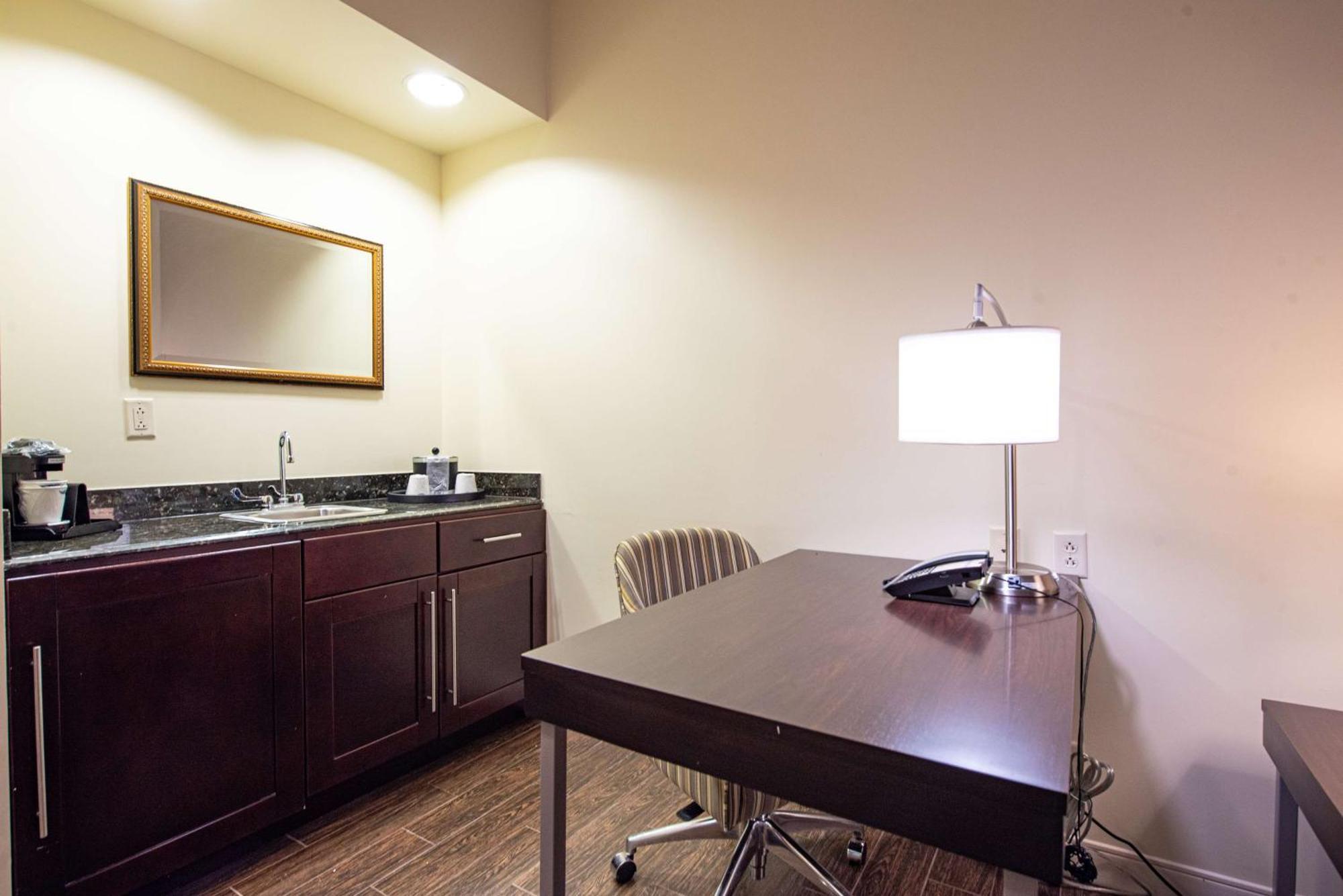 Hampton Inn & Suites By Hilton - Rockville Centre Kültér fotó